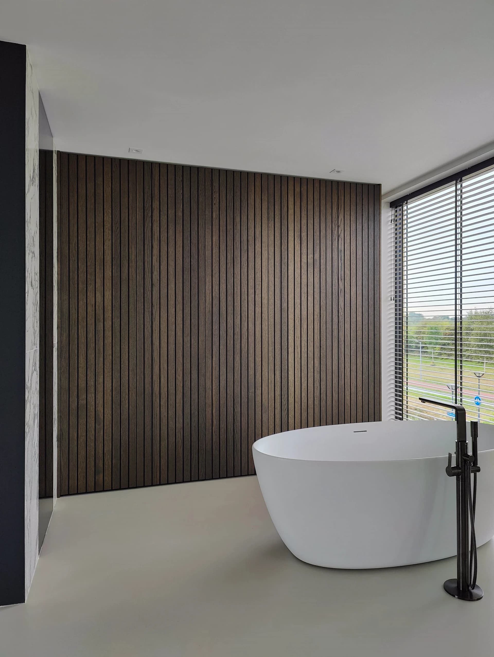 Houtlook badkamermeubel op maat