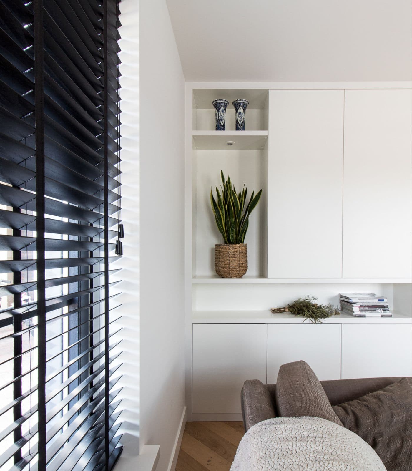 Wandkast op maat in woonkamer