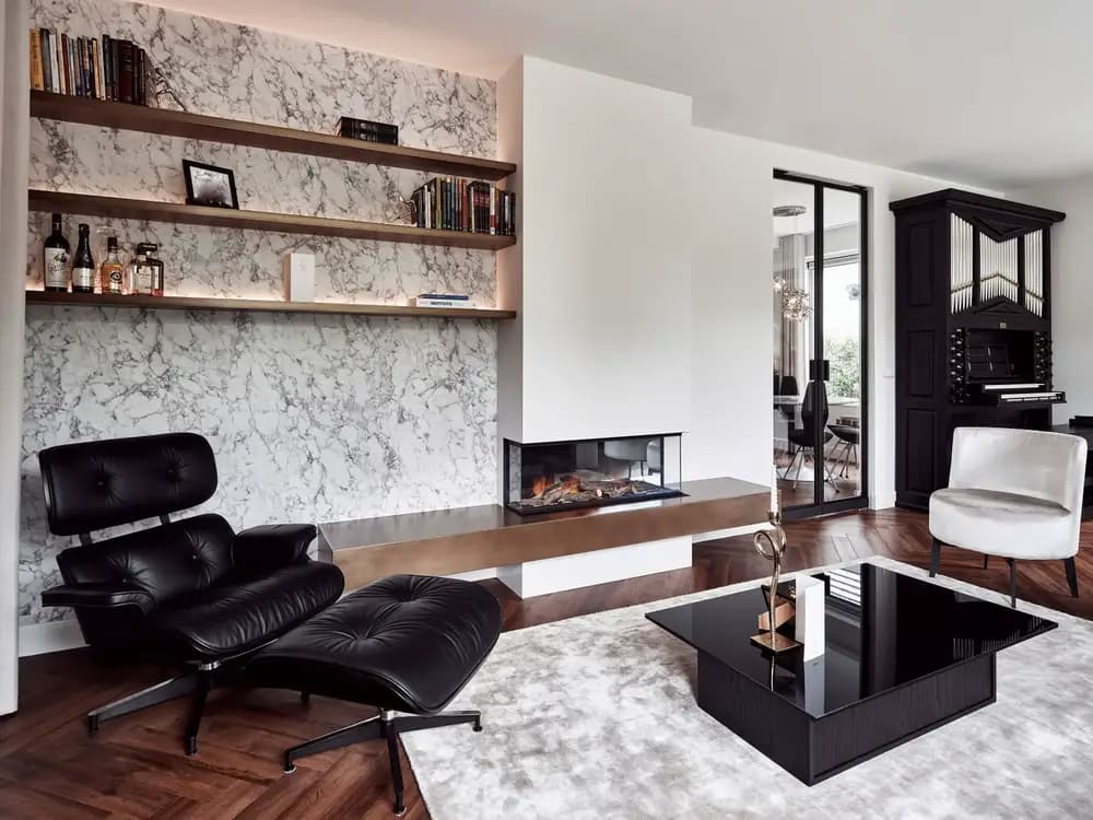 Achterplaat in marmerlook haardombouw