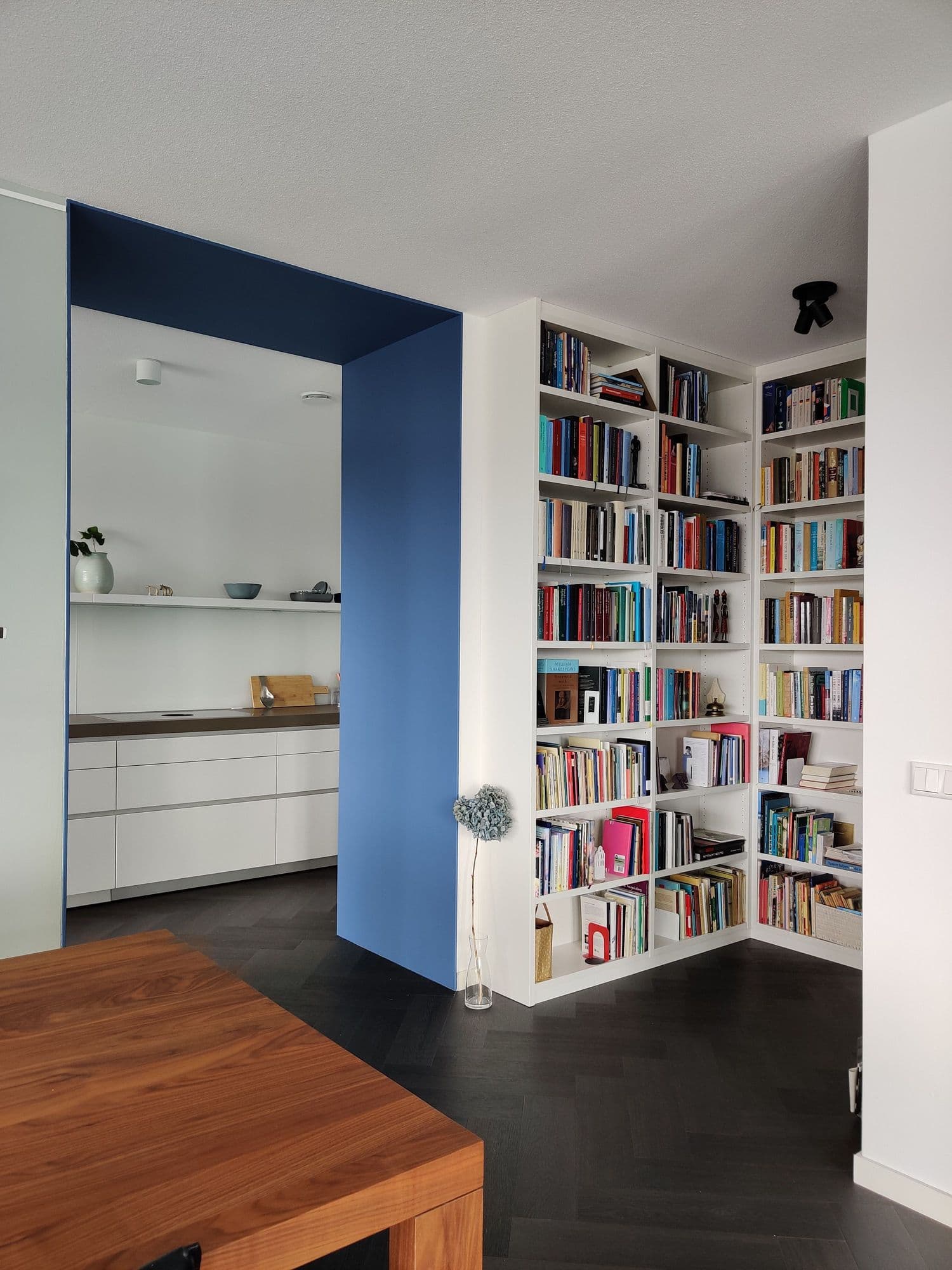 Boekenkast hoek