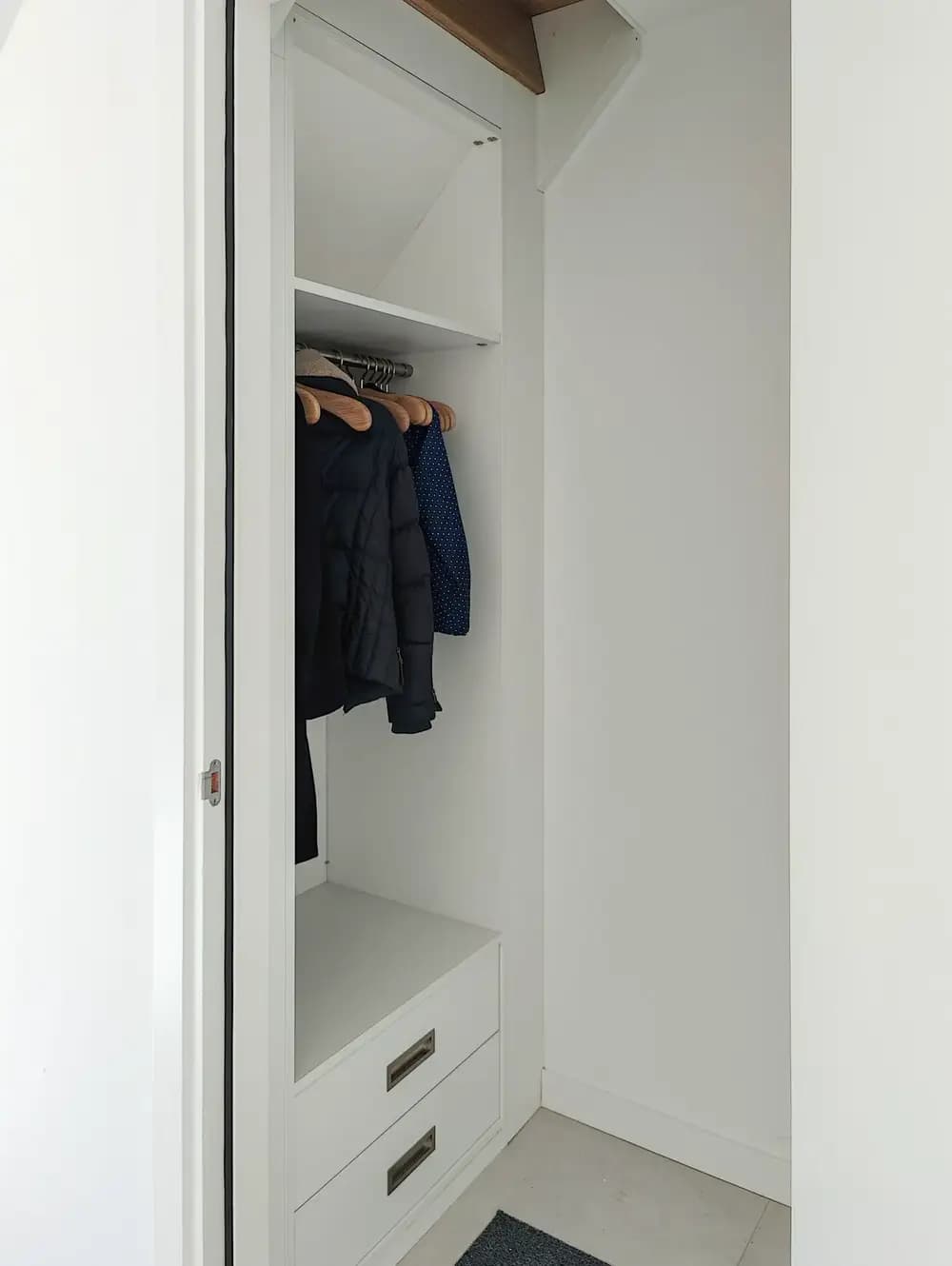 Garderobekasten onder de trap