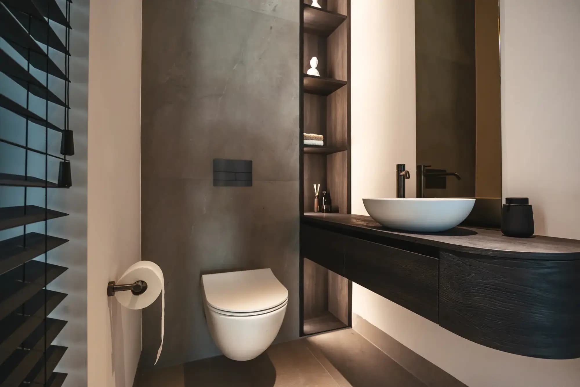 Wasbaktafel toilet