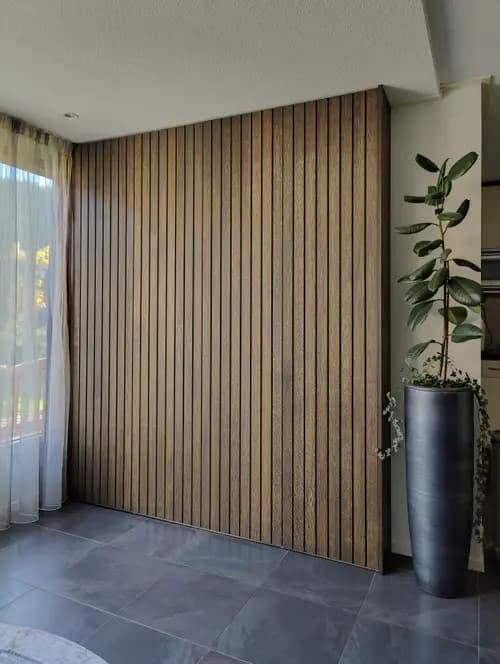 eiken fineer; computerkast; latjeskast;