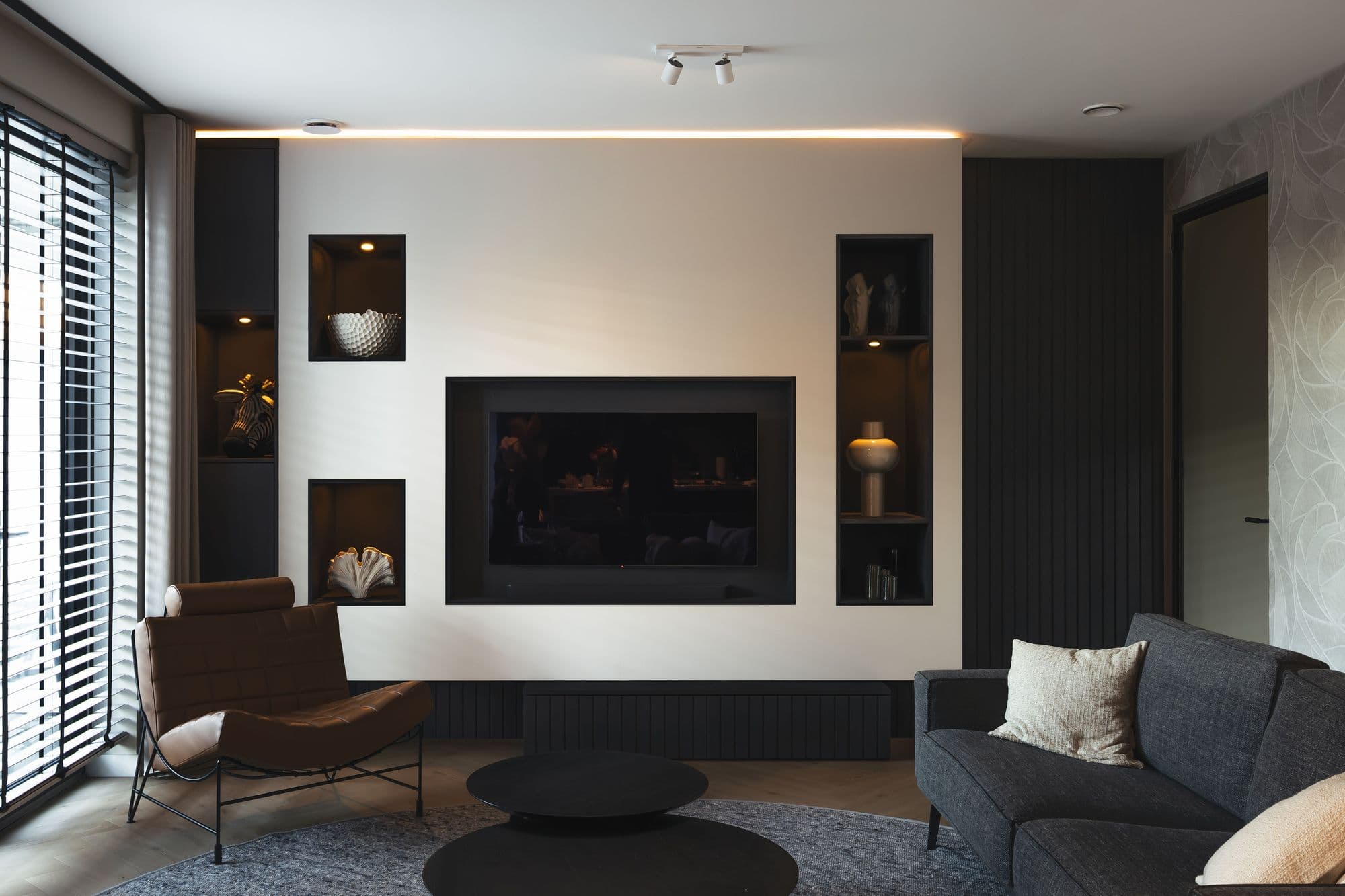 Wandkast met TV