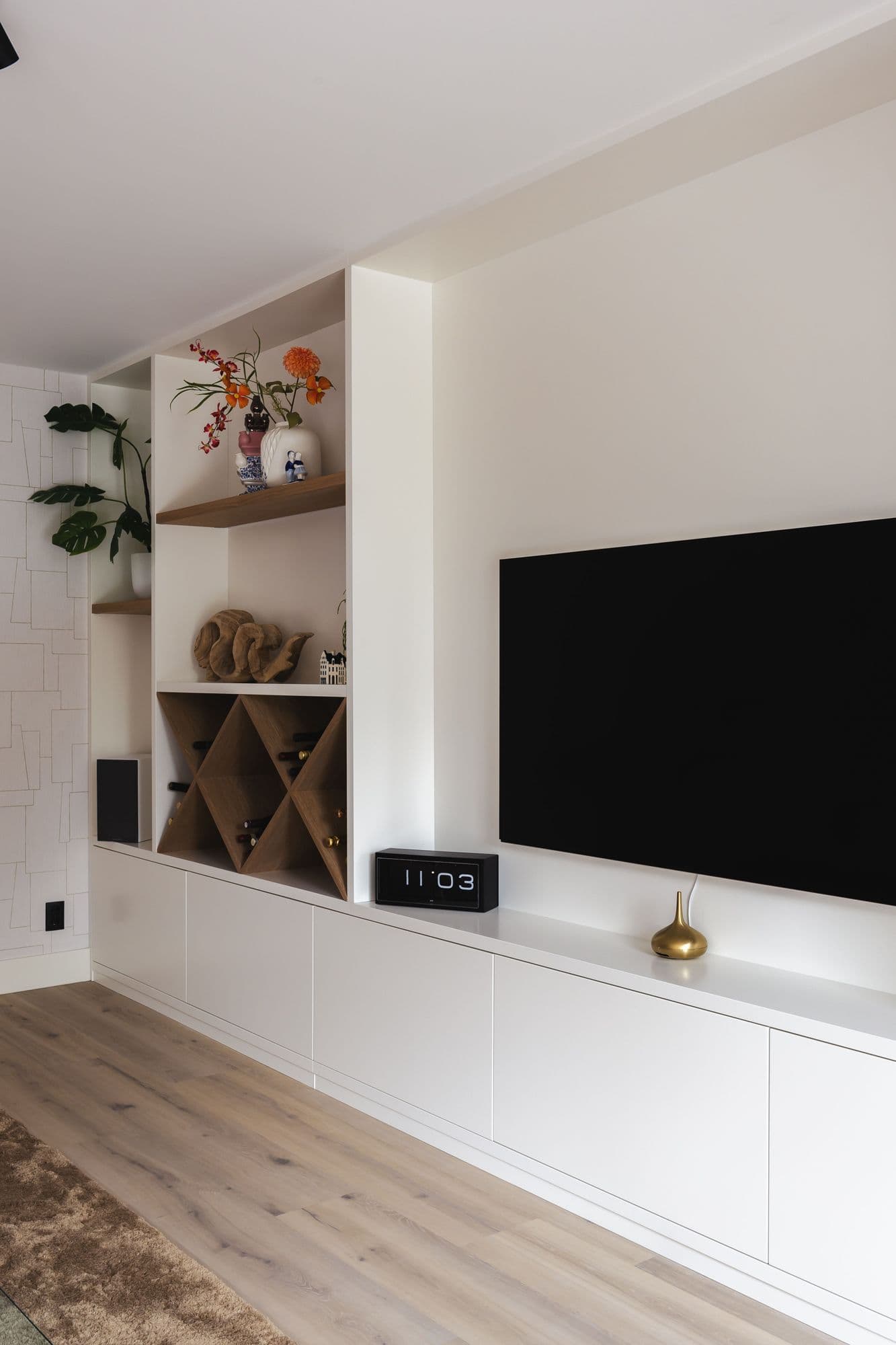 Wandkast met tv