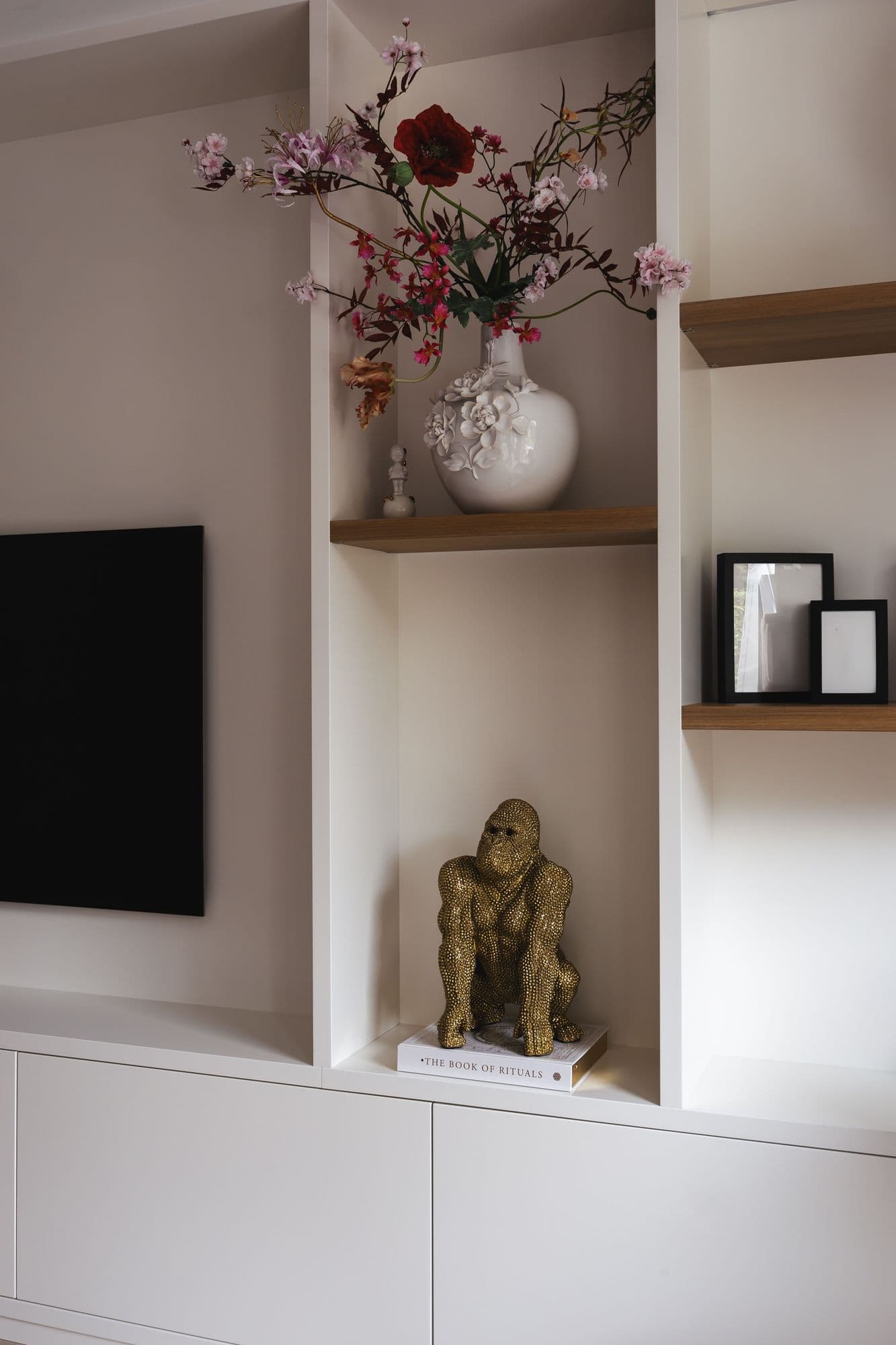 Wandkast met tv