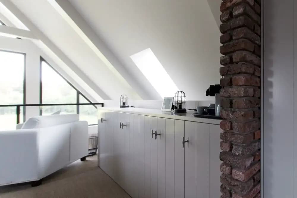 dressoir gespoten met v groef