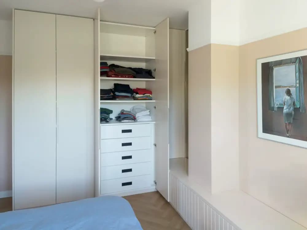 lade buitenzijde; lade binnenzijde; slaapkamerkast; draaideurkast; ingefreesde greep; latjeskast