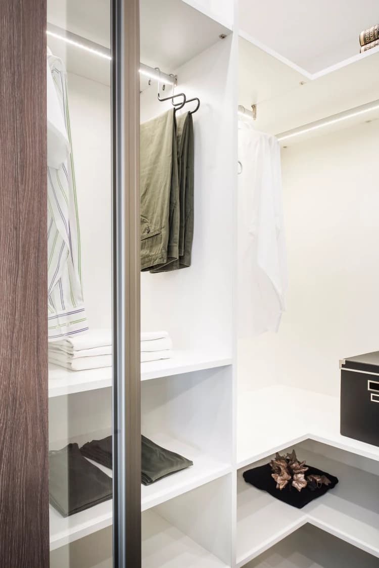 maatwerkkasten inloopkast showroom barneveld