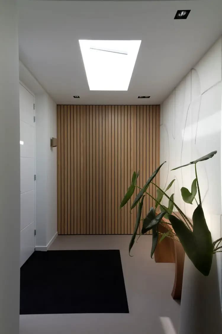 Draaideuren, opbergruimte lateffect eiken kledingkast