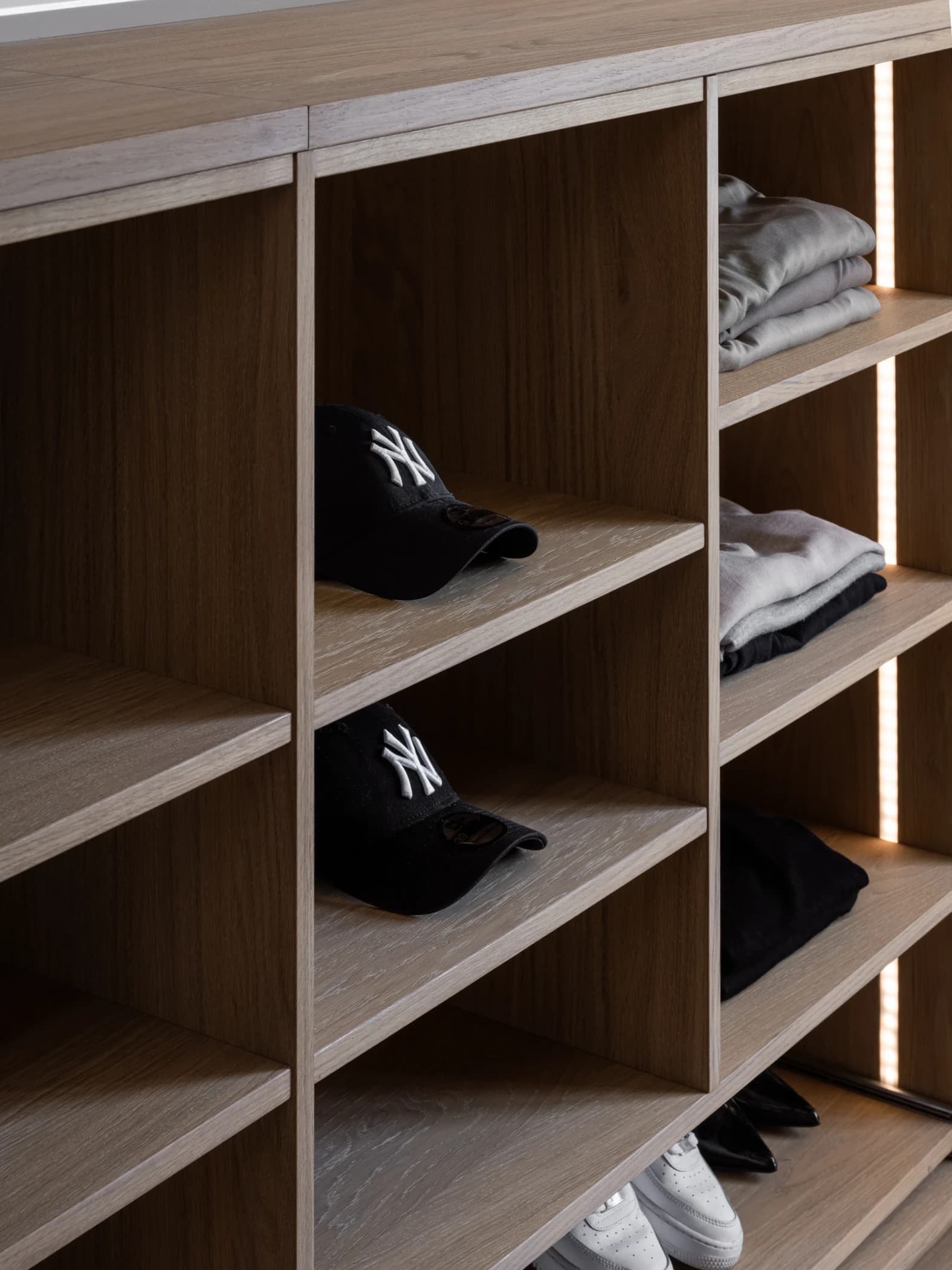 Legplanken in slaapkamer kast