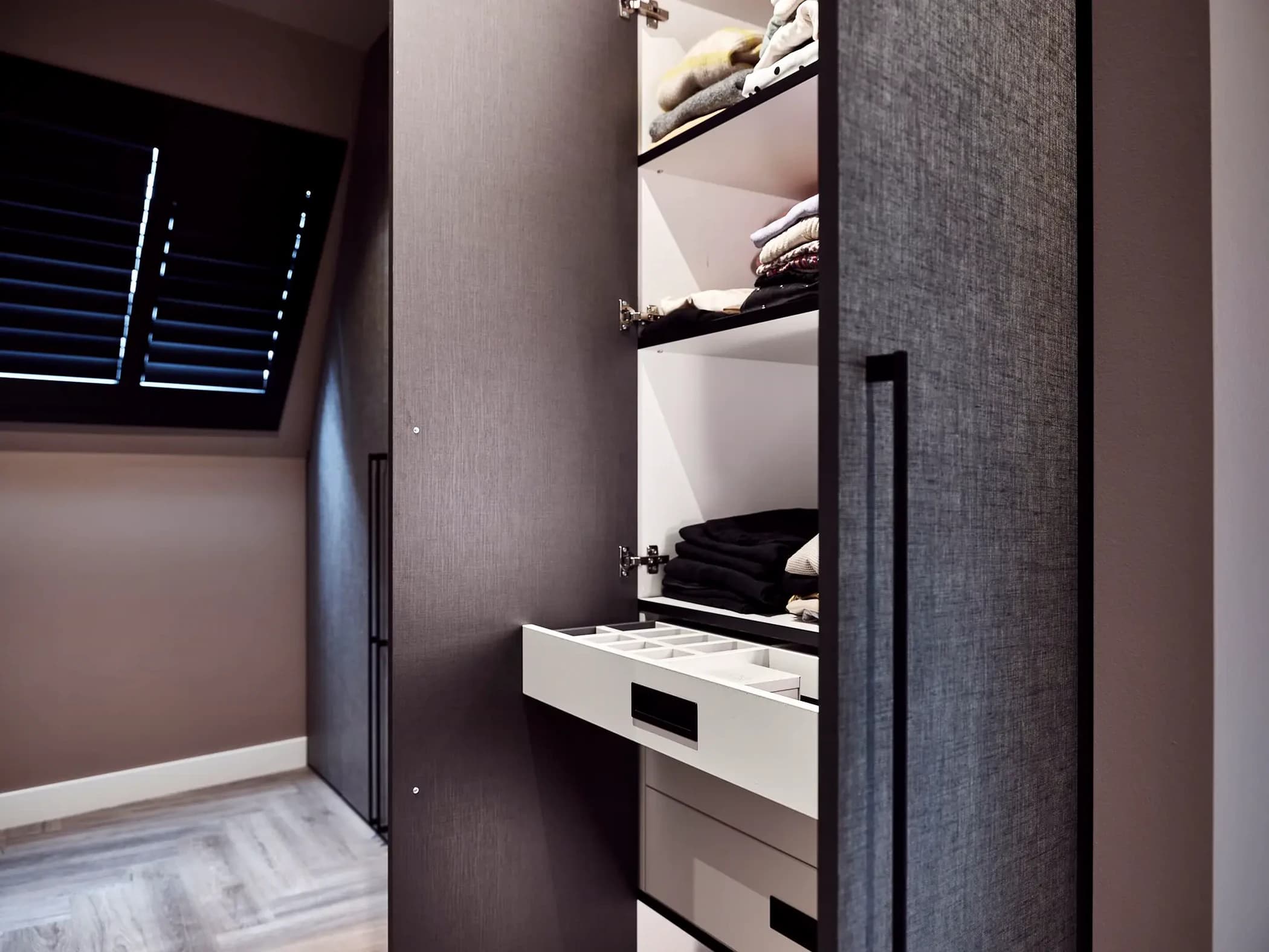 Kledingkast op maat met lades