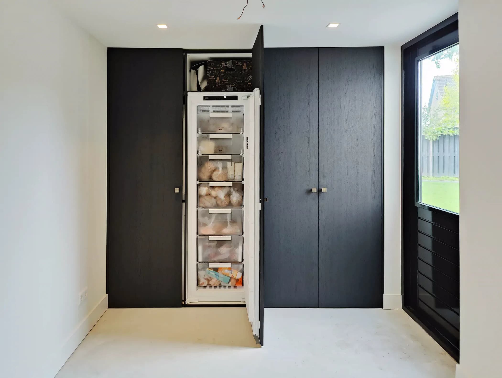 wasmachinekast; vriezer; bijkeukenkast;